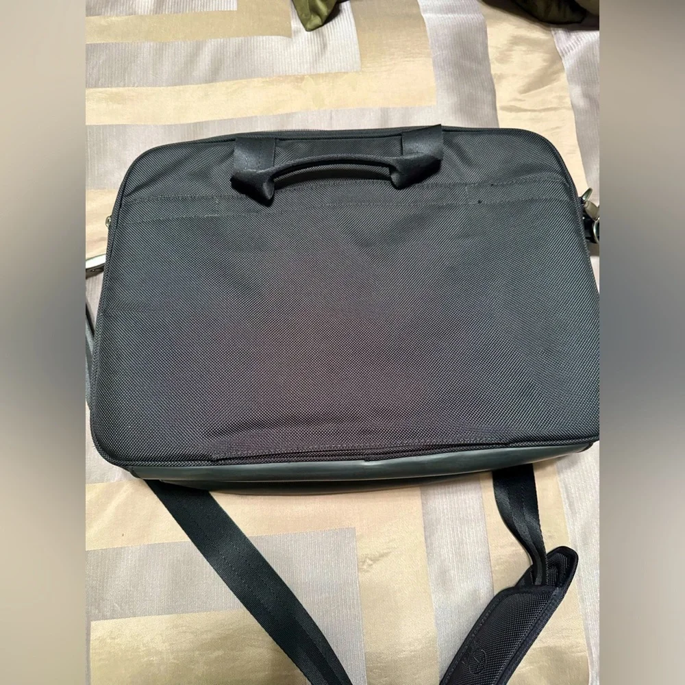 Tumi T-Tech Presidio Filbert T-Pass Organizer Laptop Case, Black